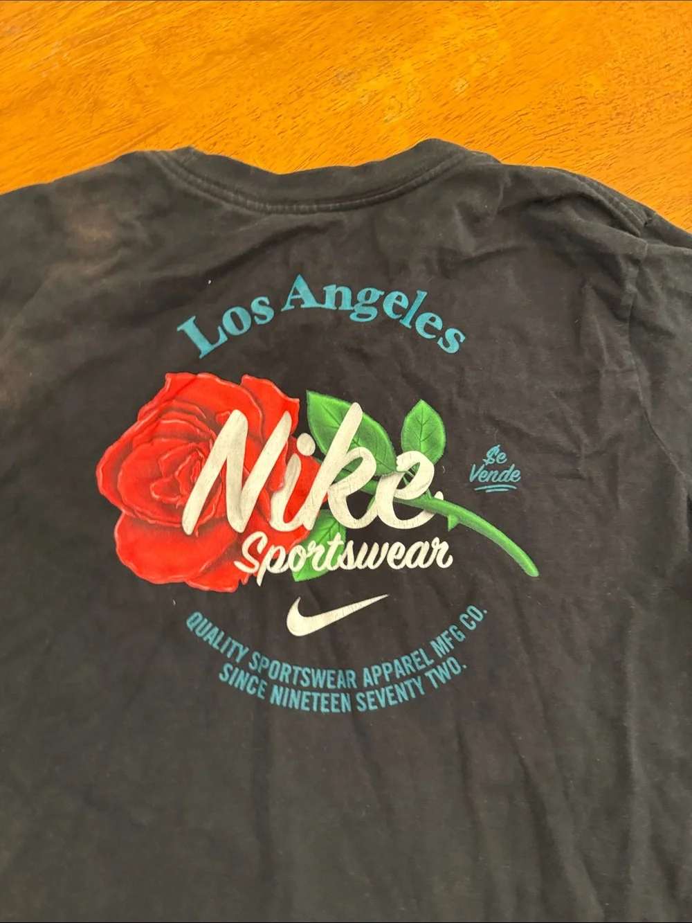 Nike Black Short Sleeve Tee with Red Rose Graphic small Los Angeles